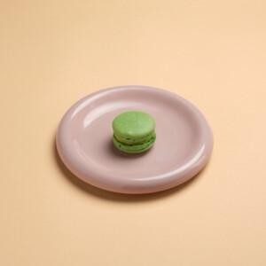 Lime macaron